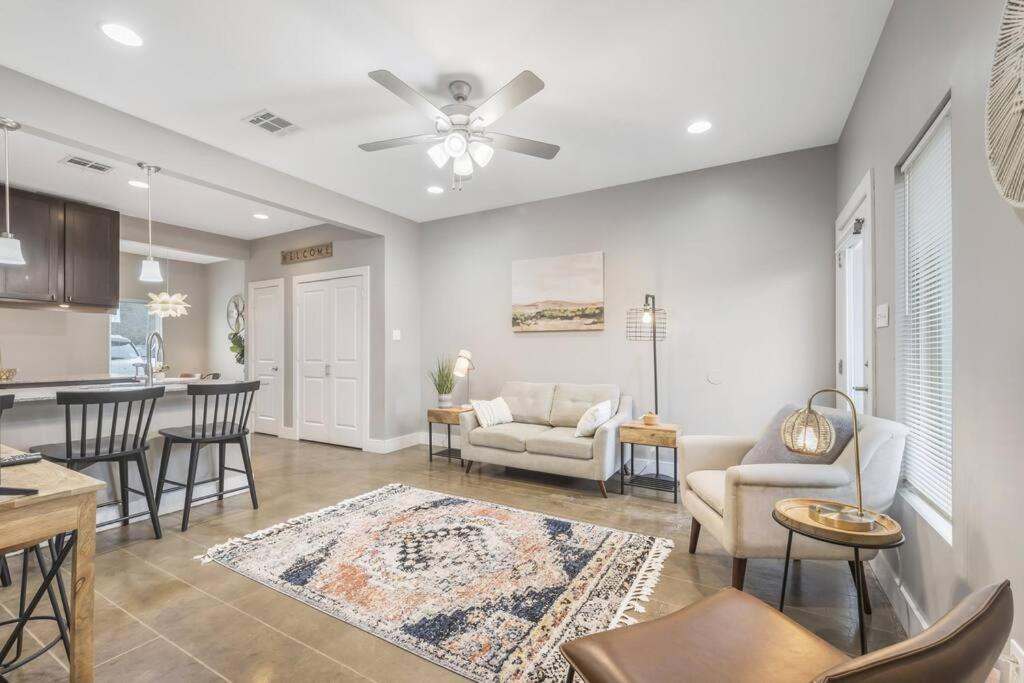 Cozy 2 Bed Townhome Near The Hospital 라파예트 외부 사진